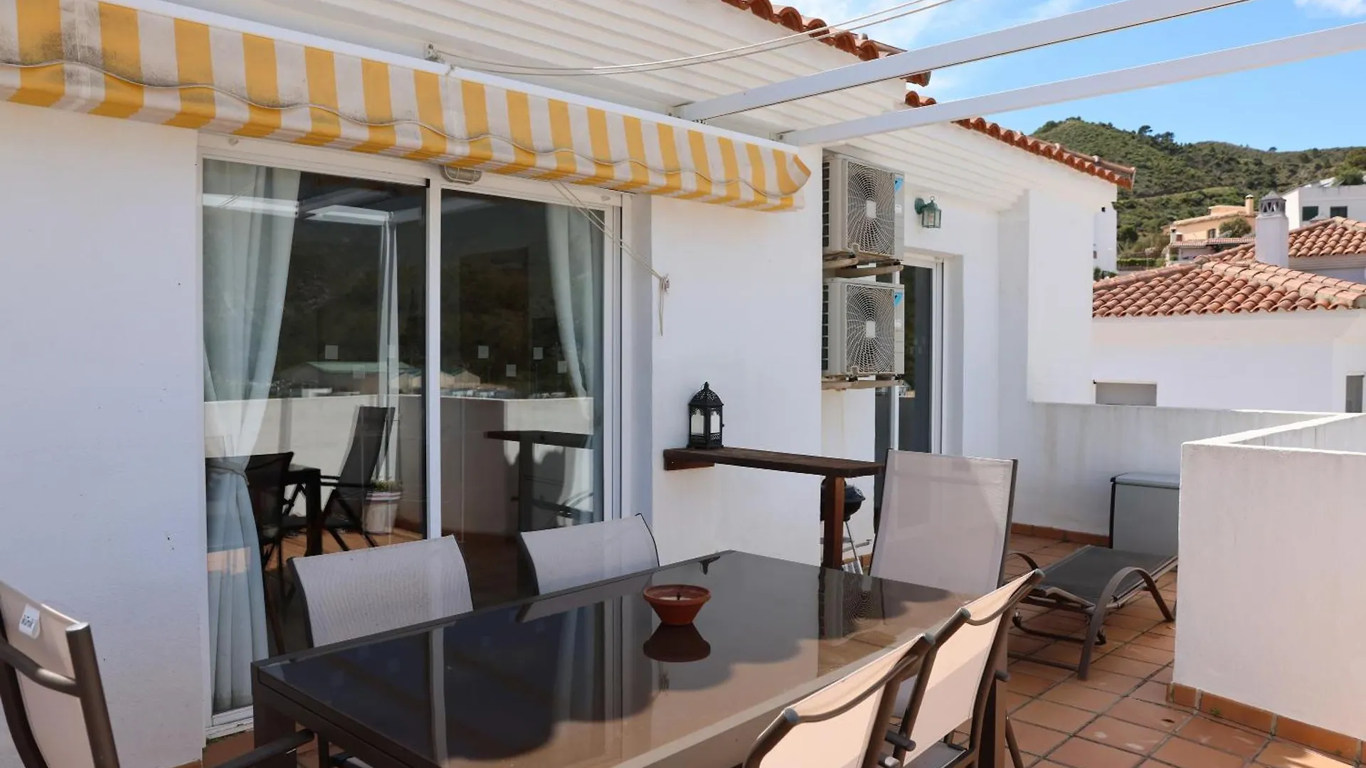 Spacious Penthouse With Balcony Benahavís